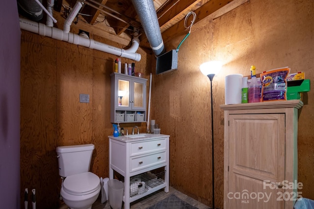 310 25th Ave NW, Hickory, NC 28601 - bathroom featuring vanity and toilet