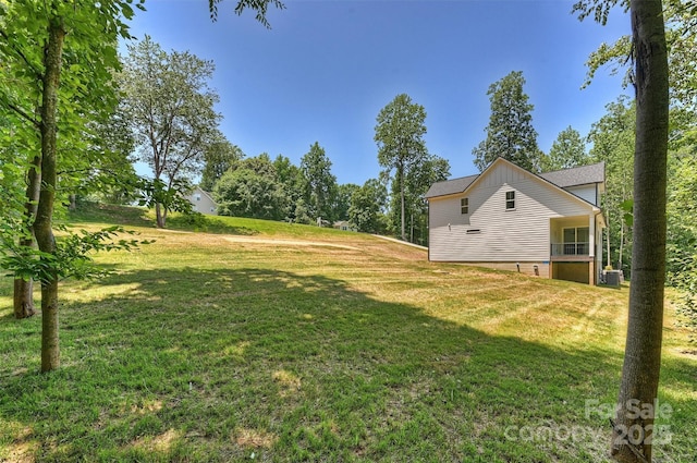 164 Meadow Glen Dr, Troutman, NC 28166 - view of grassy yard