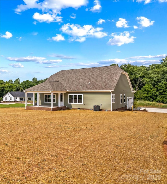 1260 Coppergate Dr, Salisbury, NC 28147 - view of front of property featuring a porch, crawl space, a front yard, a shingled roof, and a garage