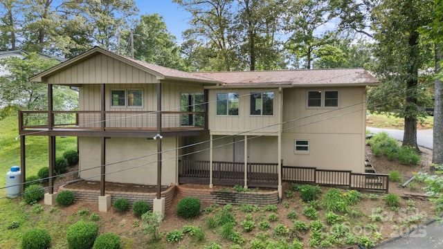 435 Pauline Ave, Franklin, NC 28734 - back of property with a balcony and a shingled roof