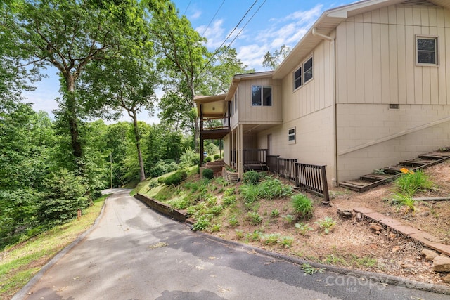 435 Pauline Ave, Franklin, NC 28734 - view of home's exterior with stairway