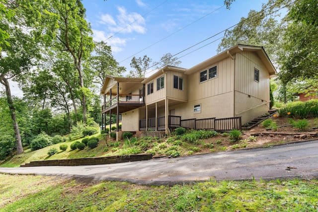 435 Pauline Ave, Franklin, NC 28734 - rear view of house featuring a balcony