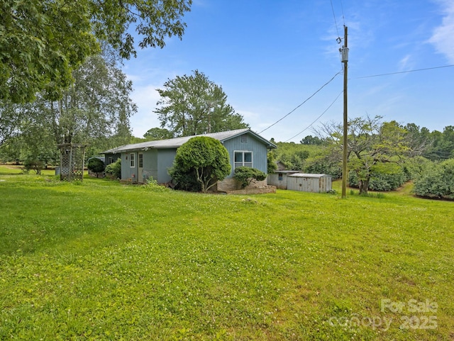 70 John Delk Rd, Hendersonville, NC 28792 - view of green lawn