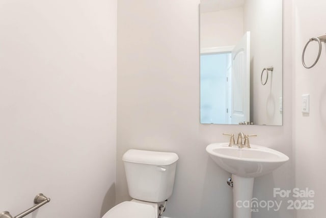 116 Kennford Trl, Troutman, NC 28166 - half bathroom featuring toilet