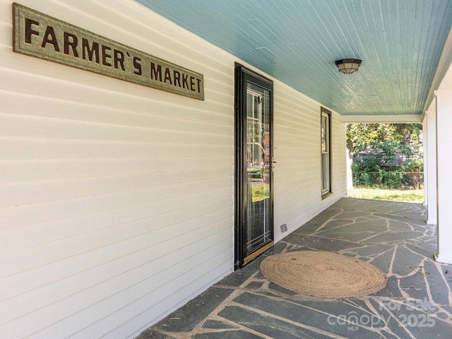 110 College St, Marshville, NC 28103 - view of covered porch