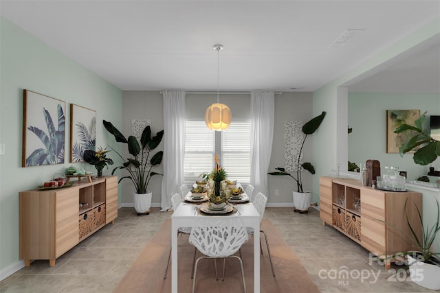 2926 Royal Fern Ln, Charlotte, NC 28215 - dining space with baseboards