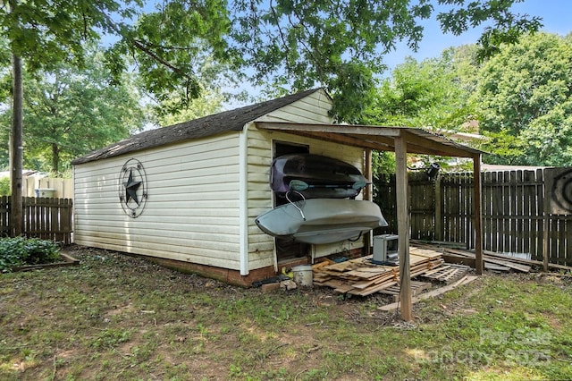 602 Unity St, Fort Mill, SC 29715 - view of outdoor structure featuring a fenced backyard and a carport