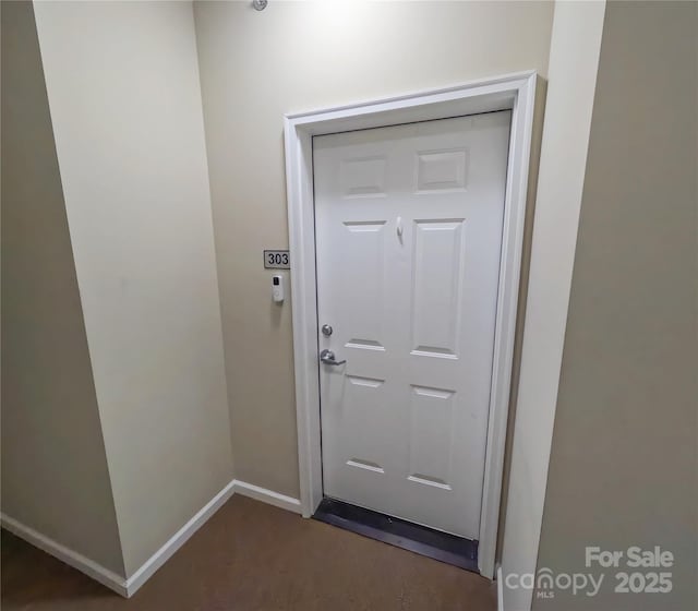 1410 4th Street Dr NW Unit 303, Hickory, NC 28601 - entryway featuring baseboards