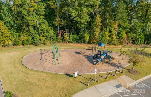 1141 Overlake Dr, Belmont, NC 28012 - community jungle gym with a yard