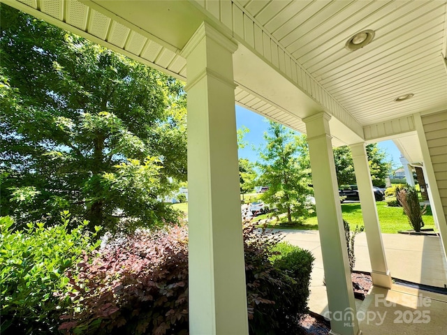 11109 Pond Valley Ct, Charlotte, NC 28269 - view of covered porch