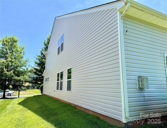 11109 Pond Valley Ct, Charlotte, NC 28269 - view of side of property featuring a lawn