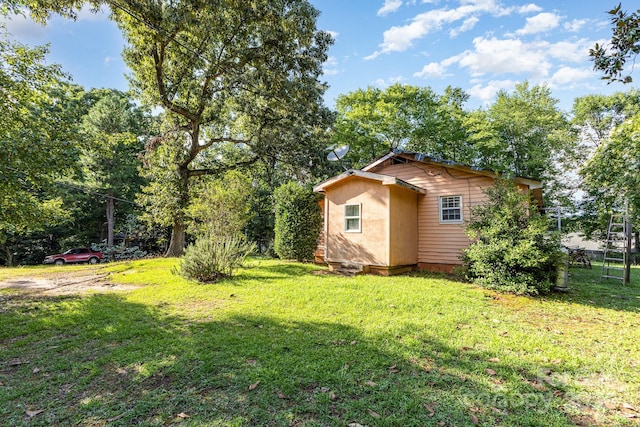 8301 Pine Oak Rd, Waxhaw, NC 28173 - view of green lawn