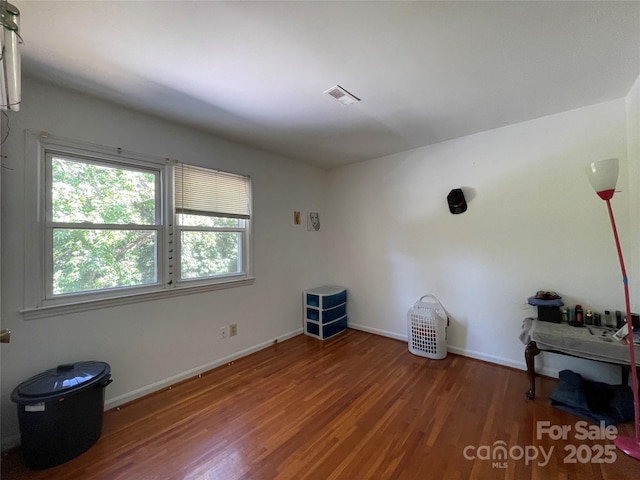 6708 Nutcracker Pl, Charlotte, NC 28212 - unfurnished room featuring wood finished floors and baseboards