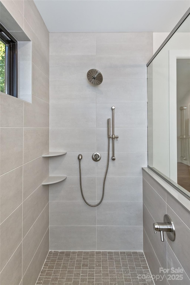 120 Gashes Creek Rd, Asheville, NC 28805 - bathroom with tiled shower