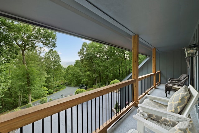 2440 W Cumming Woods Ln, Hendersonville, NC 28739 - photo 11