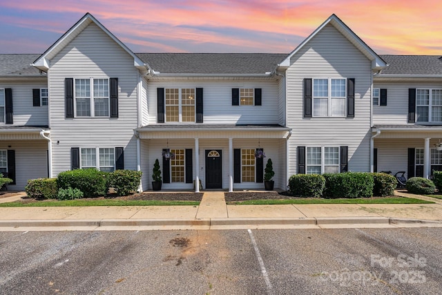 28 Ridgestone Cir, Mauldin, SC 29662 - multi unit property with a porch