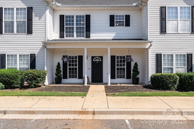 28 Ridgestone Cir, Mauldin, SC 29662 - view of front facade featuring covered porch
