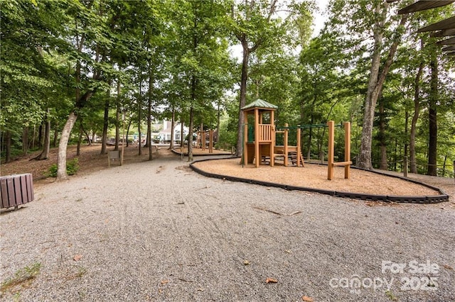 11202 Mountain Pine Dr, Charlotte, NC 28214 - photo 44