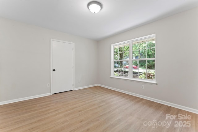5534 Great Wagon Rd, Charlotte, NC 28215 - spare room featuring light wood-style floors