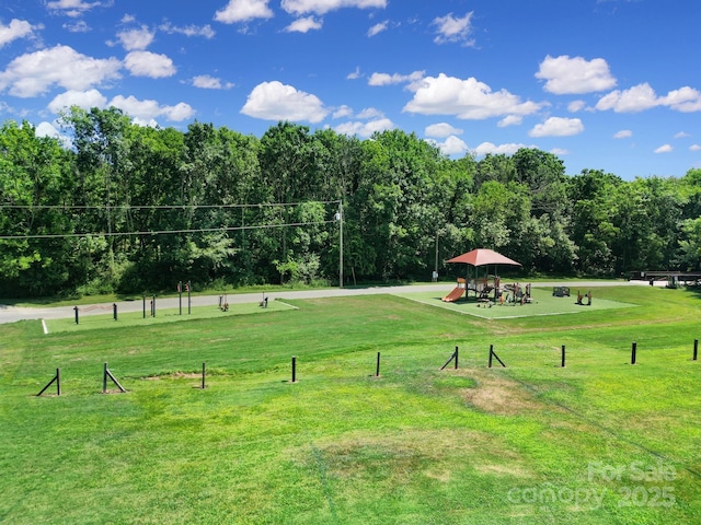 8416 Rittenhouse Cir, Charlotte, NC 28270 - view of community with a lawn
