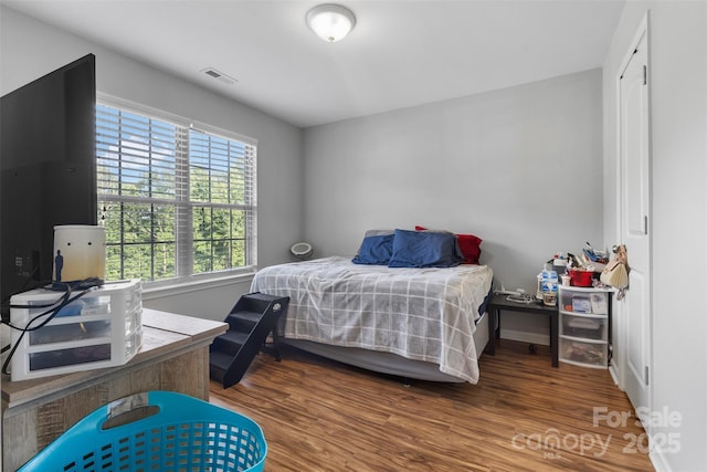 2953 Cameron Village Ct, Winston Salem, NC 27103 - bedroom featuring wood finished floors and baseboards