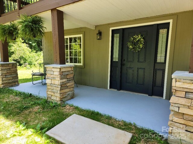 283 Robin Dr, Marion, NC 28752 - photo 4