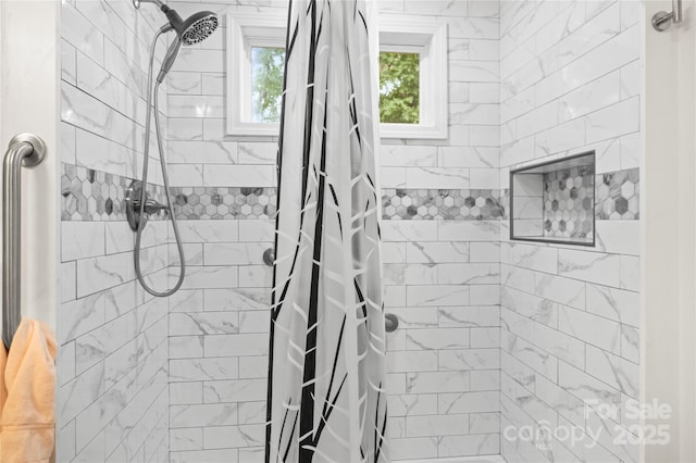 2028 Old Latter Rd, Newton, NC 28658 - full bathroom with a tile shower
