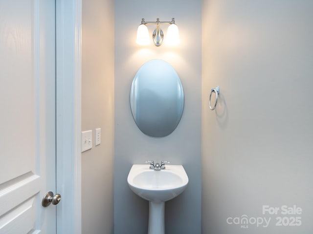 621 Pine Links Dr, Tega Cay, SC 29708 - bathroom with a sink