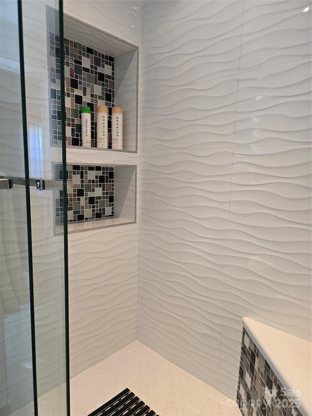 3 Hidden Sands Ct, Columbia, SC 29229 - full bathroom featuring a tile shower