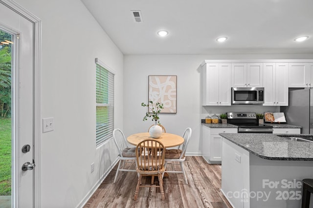 724 N Kelly St, Statesville, NC 28677 - photo 5