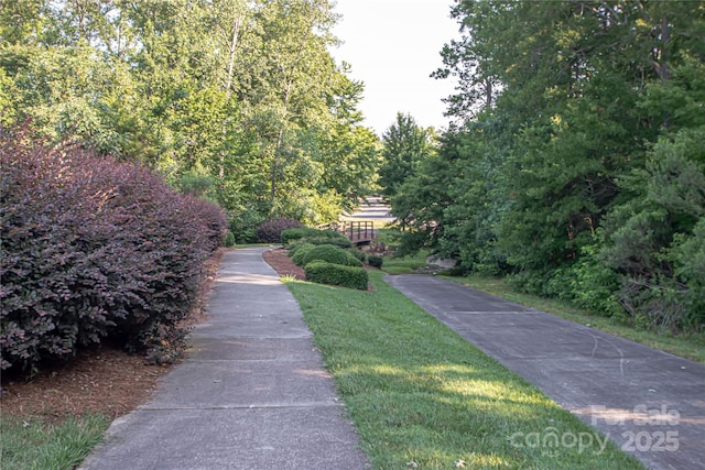 1304 Hammond Dr, Matthews, NC 28104 - view of home's community
