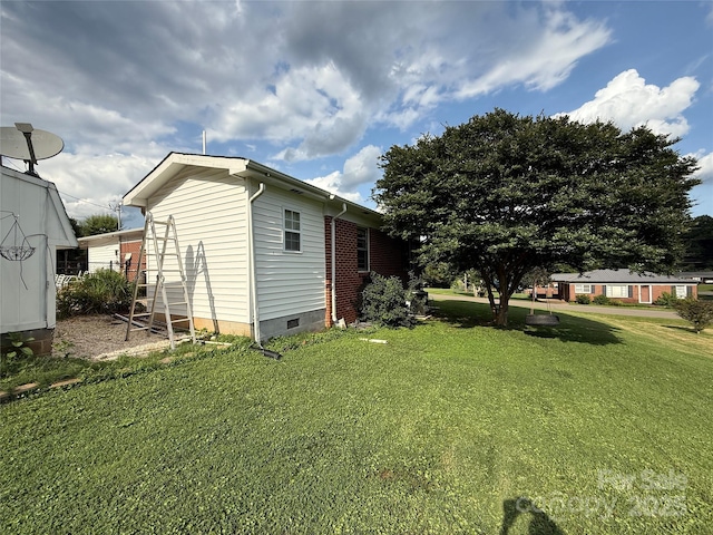 5367 Meadowlane Dr, Granite Falls, NC 28630 - view of home's exterior featuring a yard and crawl space