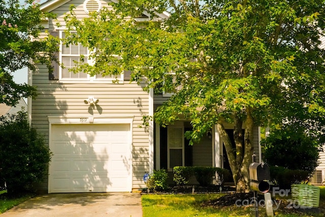 7619 Monarch Birch Ln, Charlotte, NC 28215 - photo 1