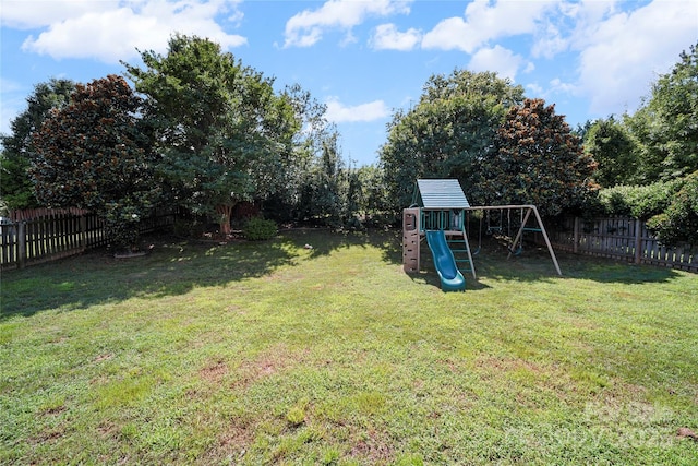 14801 Provence Ln, Charlotte, NC 28277 - fenced backyard with a playground