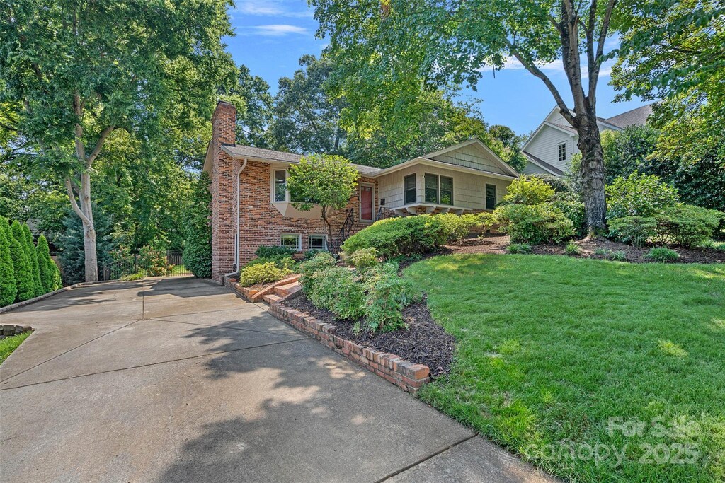 5441 Wintercrest Ln, Charlotte, NC 28209 - photo 1