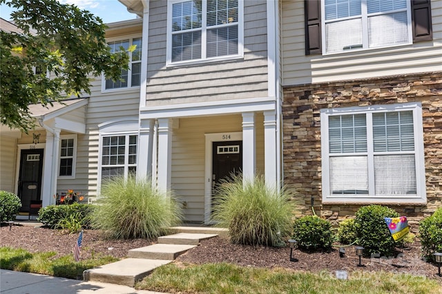 514 Bent Leaf Ct, Fort Mill, SC 29708 - view of exterior entry featuring stone siding