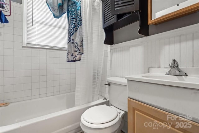 921 N Jackson St, Salisbury, NC 28144 - full bath featuring vanity and shower / tub combo
