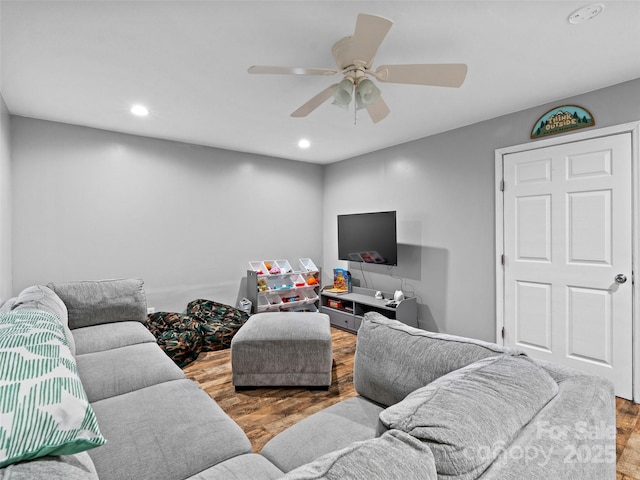 220 Deer Run Rd, Canton, NC 28716 - living room featuring wood finished floors, a ceiling fan, and recessed lighting