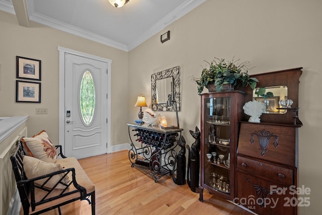 1006 Pin Oak Trl Unit 5, Hendersonville, NC 28739 - entrance foyer with wood finished floors and crown molding