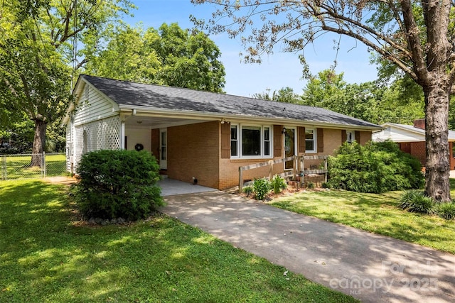 814 W Gold St, Kings Mountain, NC 28086 - ranch-style home featuring brick siding, concrete driveway, and an attached carport