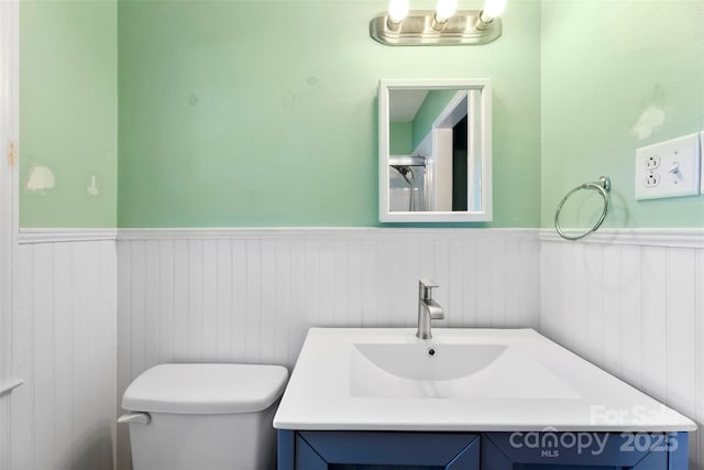814 W Gold St, Kings Mountain, NC 28086 - bathroom with wainscoting and vanity