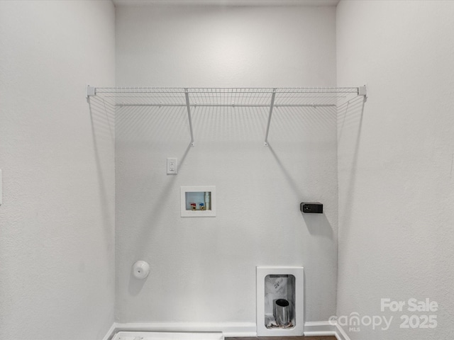 9136 Creedmore Hills Dr, Charlotte, NC 28214 - laundry area featuring washer hookup and hookup for a gas dryer