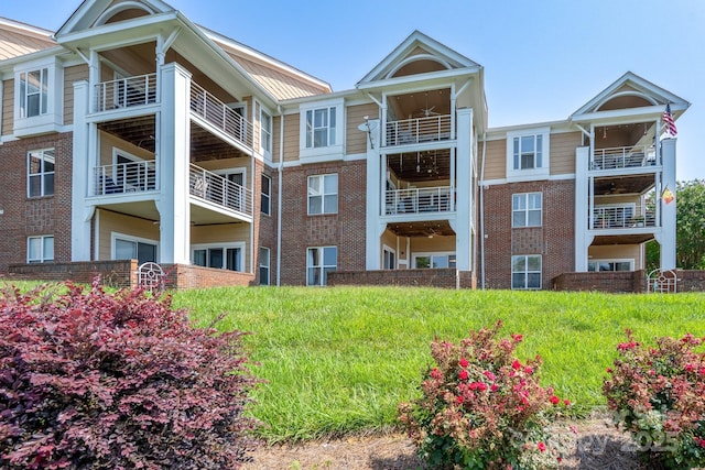18511 Harborside Dr, Cornelius, NC 28031 - view of apartment building / complex