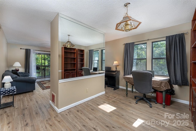806 Abbey Cir, Asheville, NC 28805 - photo 7
