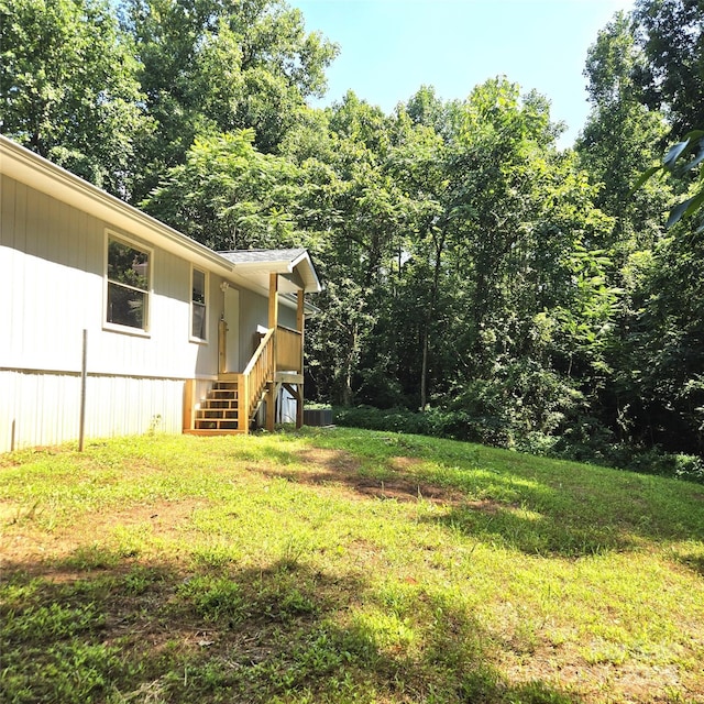 105 Damron Ln Unit 20, Harmony, NC 28634 - view of grassy yard with stairway