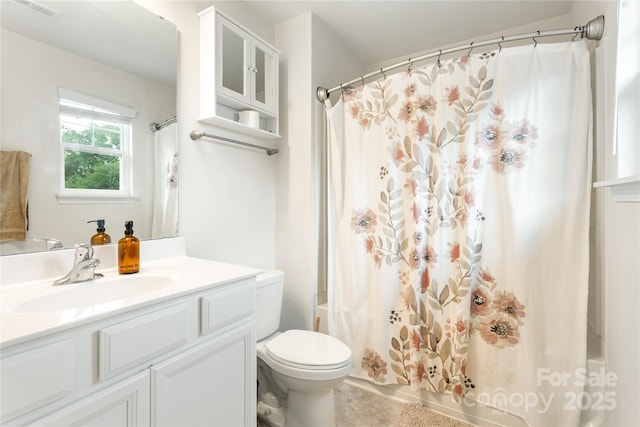 6507 Revolutionary Trl, Charlotte, NC 28217 - bathroom featuring vanity and shower / tub combo