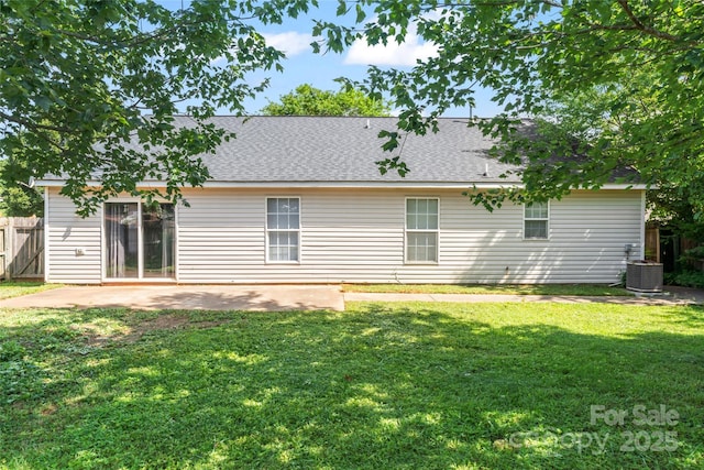 8724 Tweedsmuir Glen Ln, Charlotte, NC 28215 - rear view of property with a patio area and roof with shingles