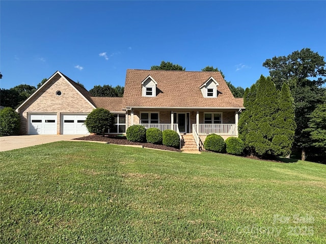 1335 33rd Avenue Dr NE, Hickory, NC 28601 - cape cod house with covered porch, a garage, driveway, and a front yard