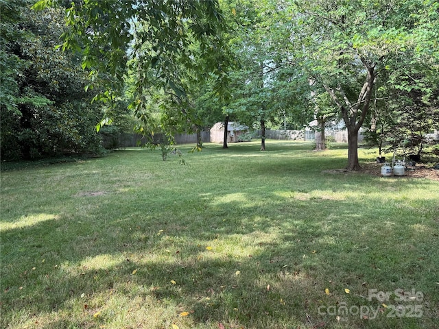 3985 1st Ave SW, Hickory, NC 28602 - view of green lawn