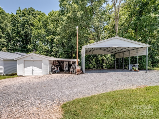 409 E 18th St, Kannapolis, NC 28083 - view of stable